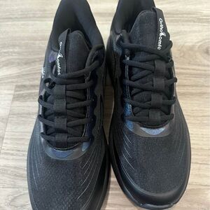 Orthofeet Men's Black Sneakers